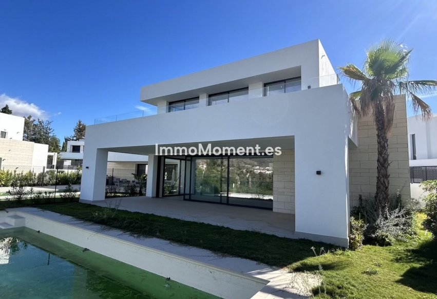Wiederverkauf - Freistehende Villa - Marbella - Río Real