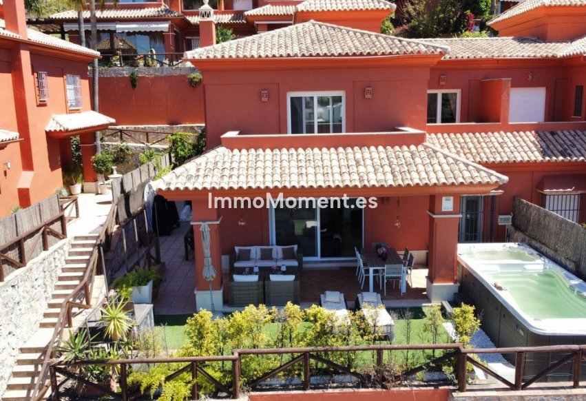 Wiederverkauf - Freistehende Villa - Marbella - Santa Clara