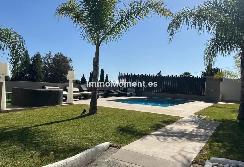 Wiederverkauf - Freistehende Villa - Marbella - Valle del Sol