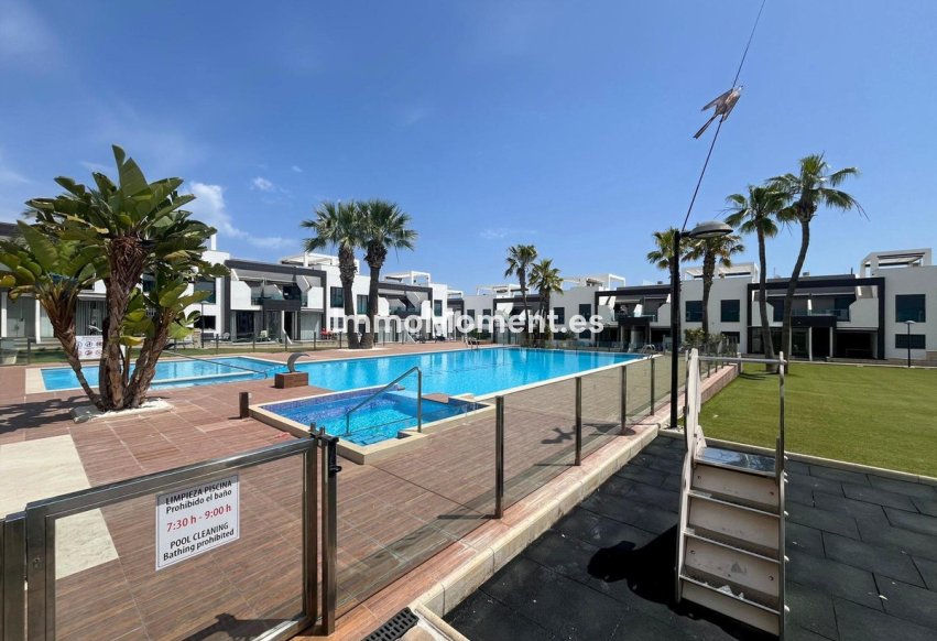 Wiederverkauf - Freistehende Villa - Orihuela Costa - Cabo roig - La Zenia
