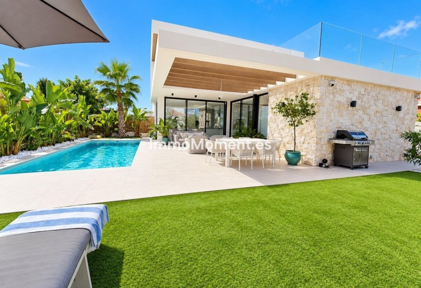 Wiederverkauf - Freistehende Villa - Orihuela Costa - Cabo roig - La Zenia