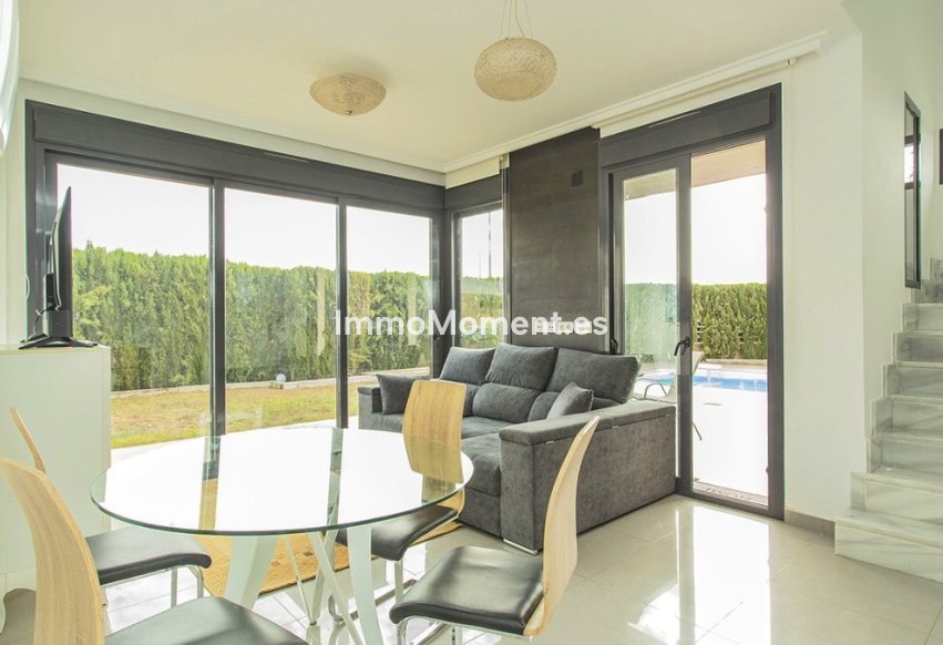 Wiederverkauf - Freistehende Villa - Orihuela Costa - Cabo roig - La Zenia