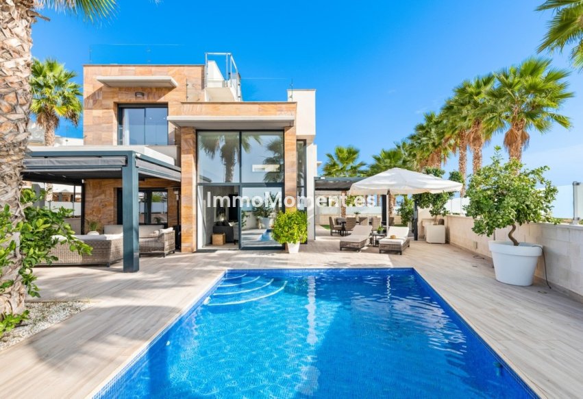 Wiederverkauf - Freistehende Villa - Orihuela Costa - Cabo roig - La Zenia