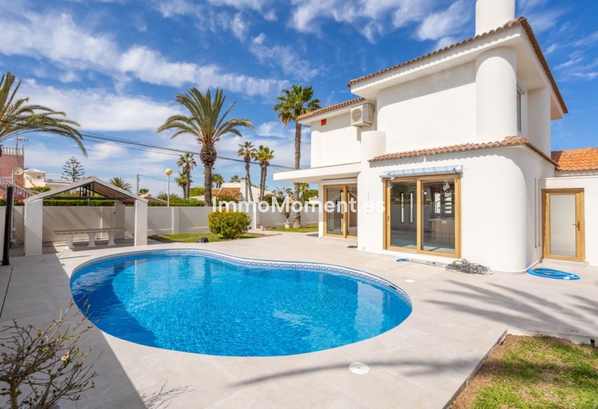 Wiederverkauf - Freistehende Villa - Orihuela Costa - Cabo roig - La Zenia