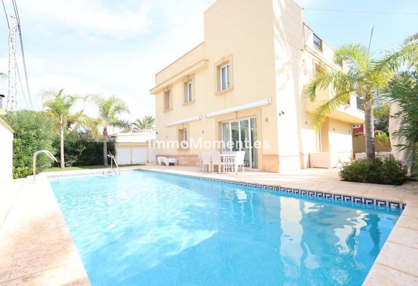 Wiederverkauf - Freistehende Villa - Orihuela Costa - Cabo roig - La Zenia