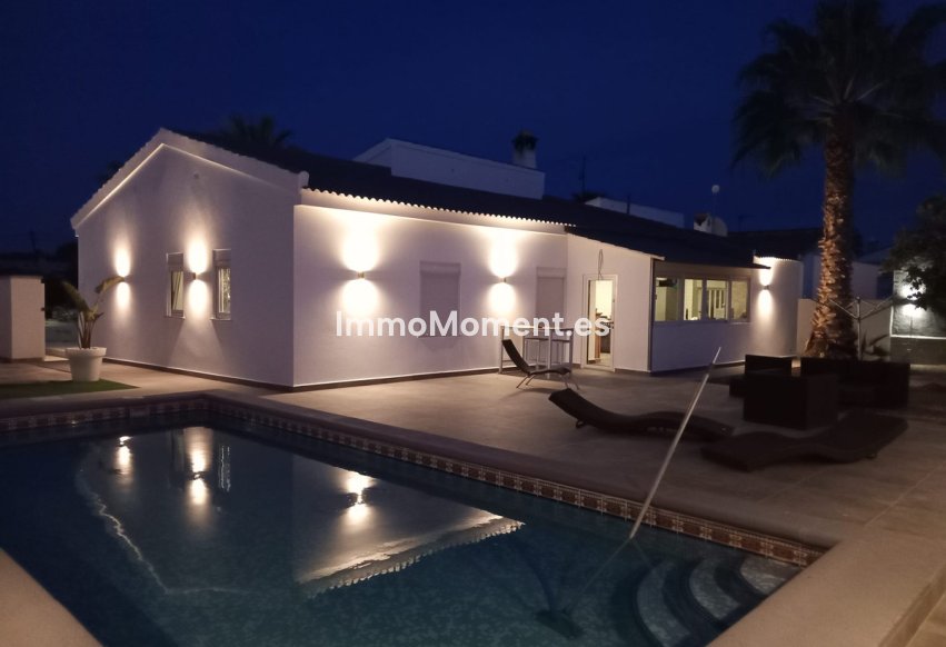 Wiederverkauf - Freistehende Villa - Orihuela Costa - Cabo roig - La Zenia
