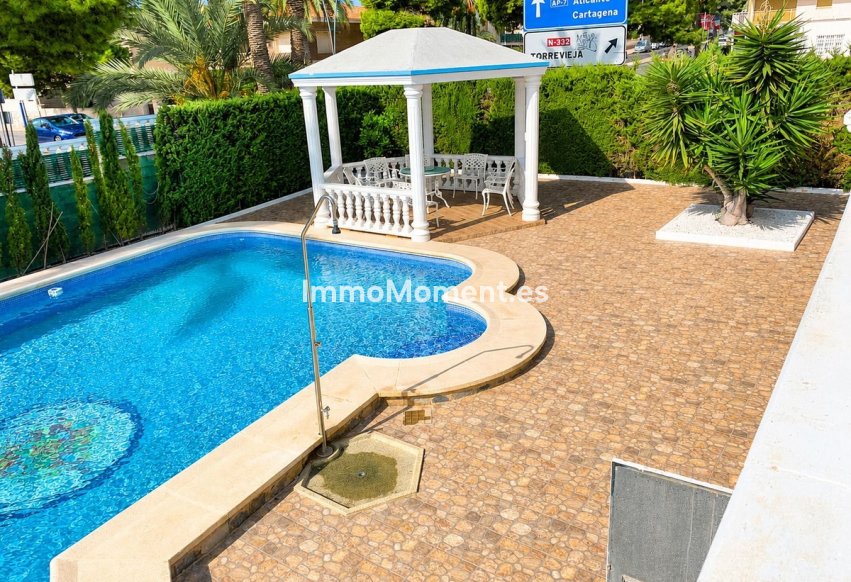 Wiederverkauf - Freistehende Villa - Orihuela Costa - Cabo roig - La Zenia
