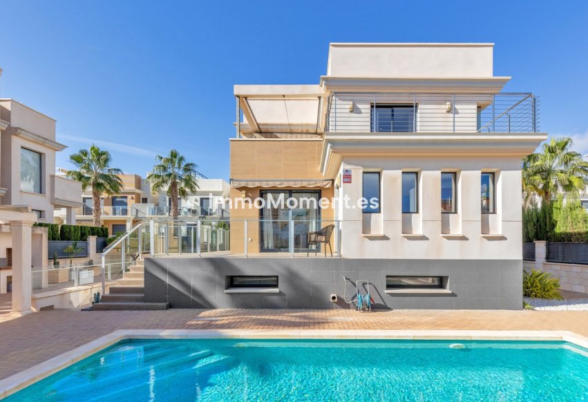 Wiederverkauf - Freistehende Villa - Orihuela Costa - Cabo roig - La Zenia