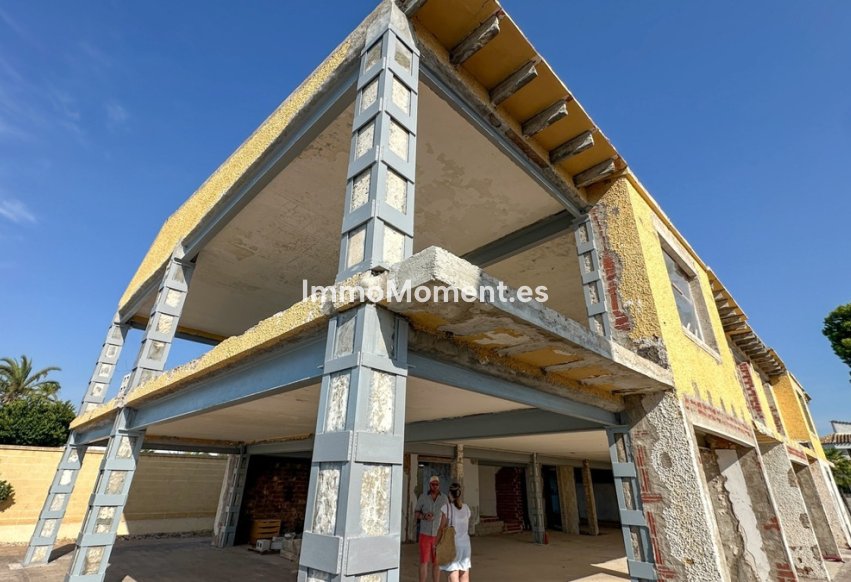 Wiederverkauf - Freistehende Villa - Orihuela Costa - Cabo roig - La Zenia