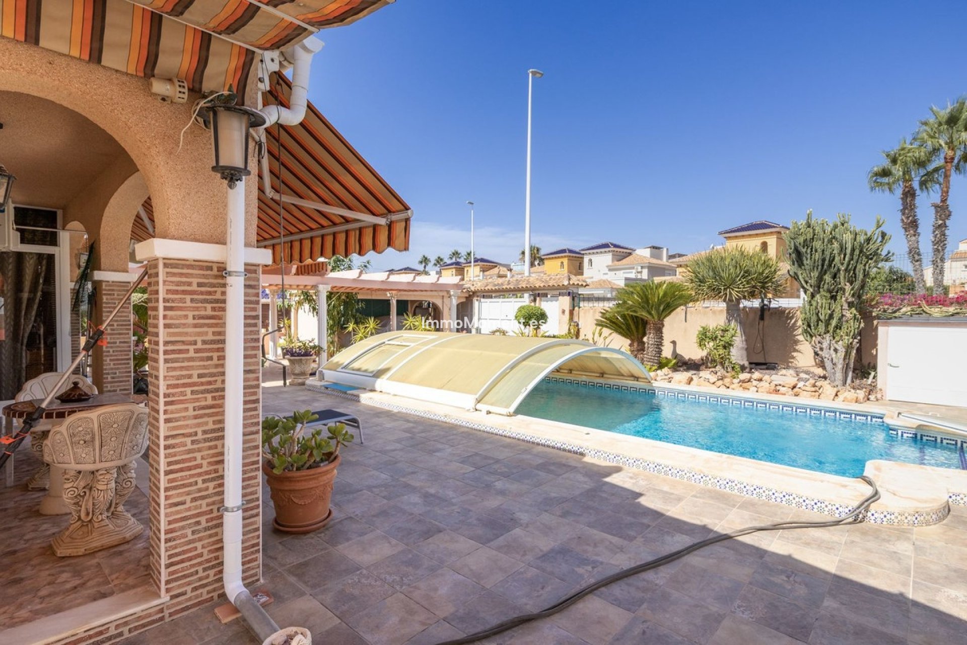 Wiederverkauf - Freistehende Villa - Orihuela Costa - La Regia
