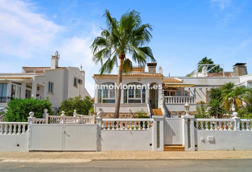 Wiederverkauf - Freistehende Villa - Orihuela Costa - Los Dolses