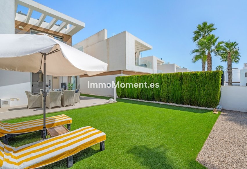 Wiederverkauf - Freistehende Villa - Orihuela Costa - Villamartín