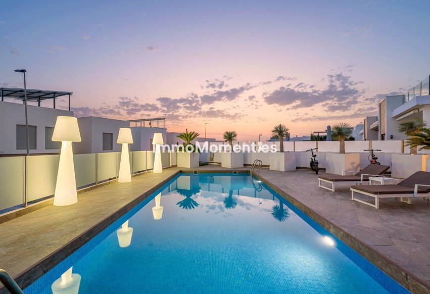 Wiederverkauf - Freistehende Villa - Orihuela Costa - Villamartín