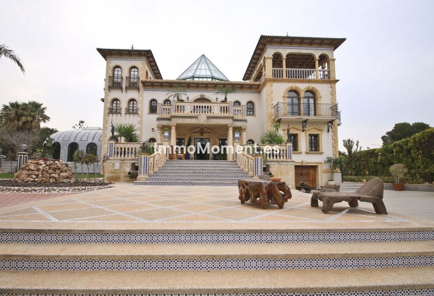 Wiederverkauf - Freistehende Villa - Orihuela Costa - Villamartín