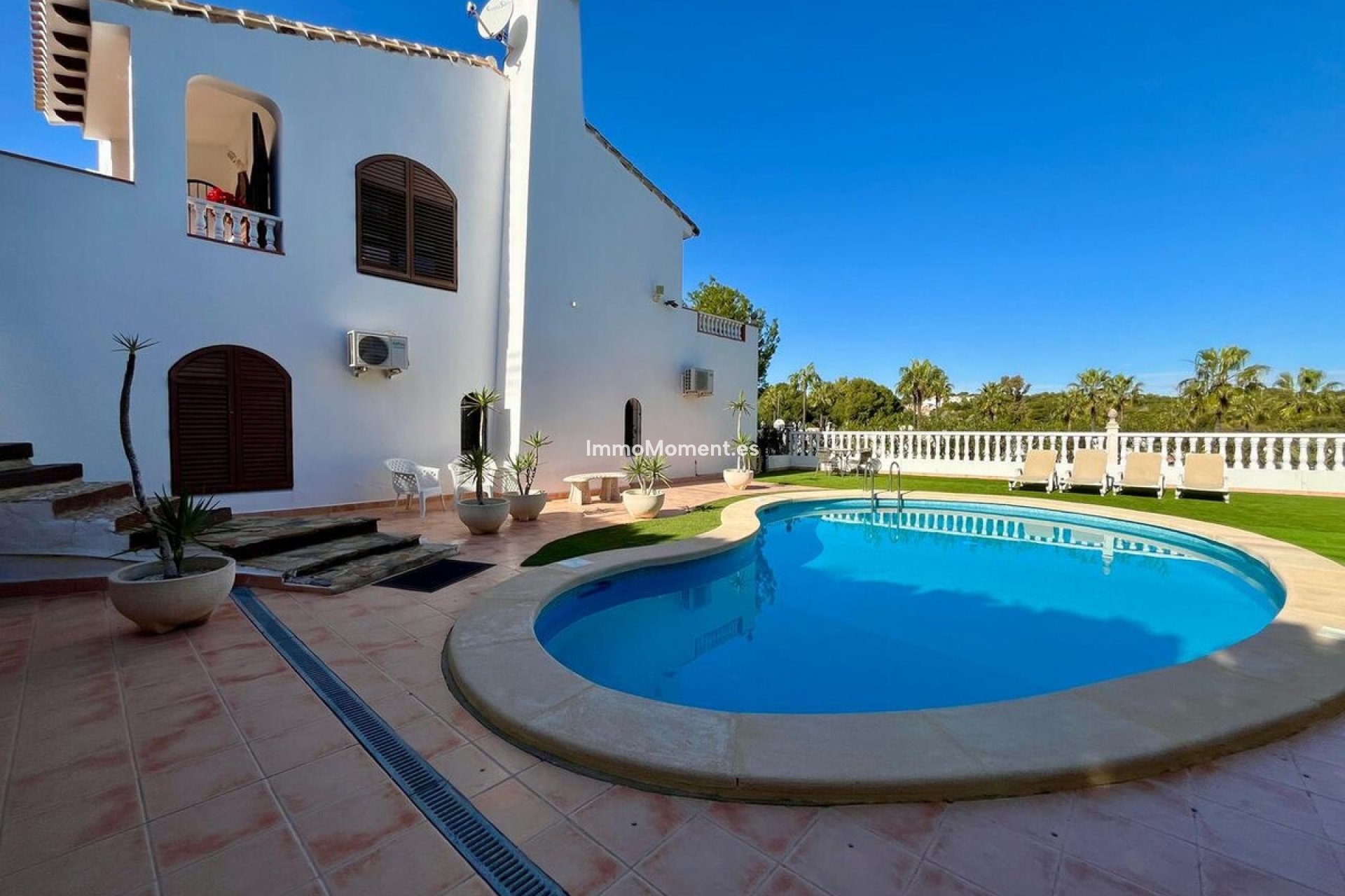 Wiederverkauf - Freistehende Villa - Orihuela Costa - Villamartín