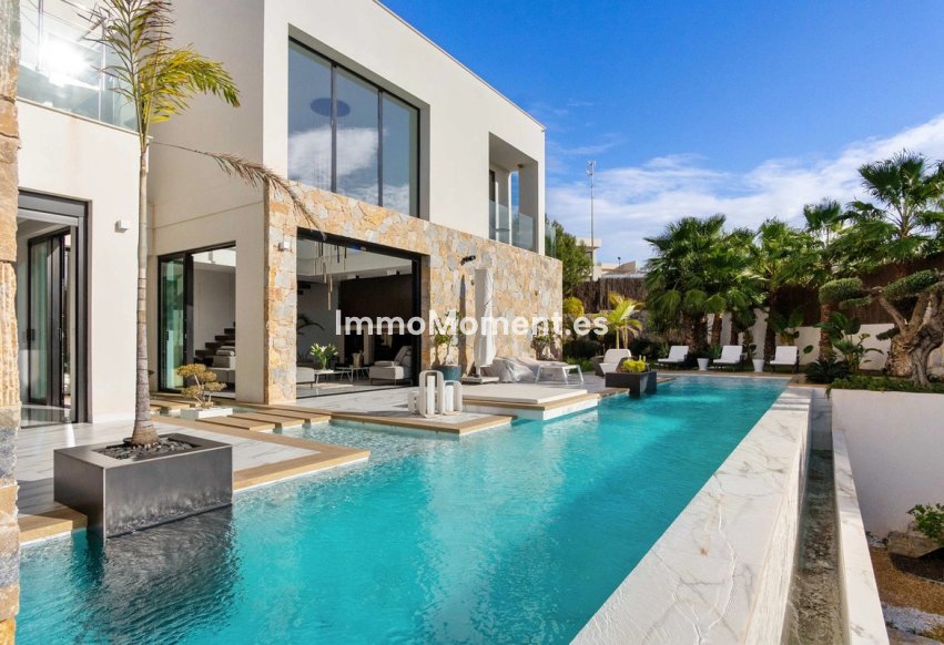 Wiederverkauf - Freistehende Villa - Orihuela Costa - Villamartín