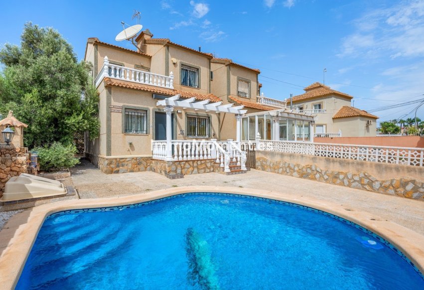Wiederverkauf - Freistehende Villa - Orihuela - El Galan