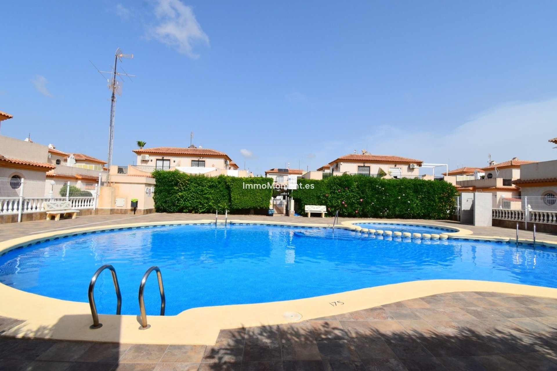 Wiederverkauf - Freistehende Villa - Orihuela - Playa Flamenca