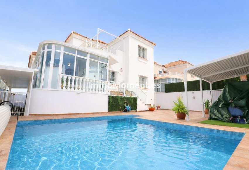 Wiederverkauf - Freistehende Villa - Orihuela - Villamartin