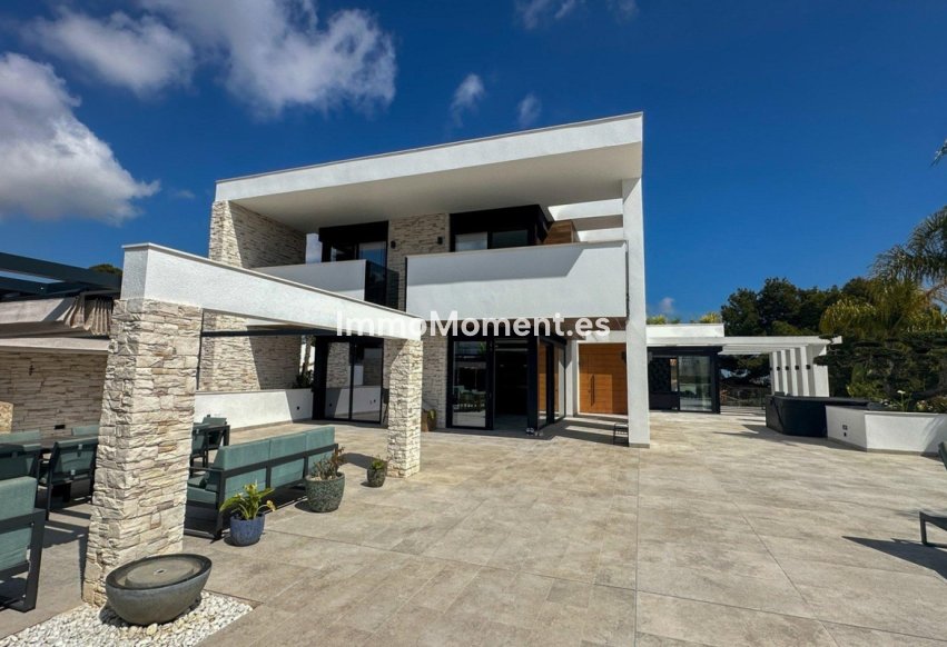 Wiederverkauf - Freistehende Villa - Orihuela - Villamartin