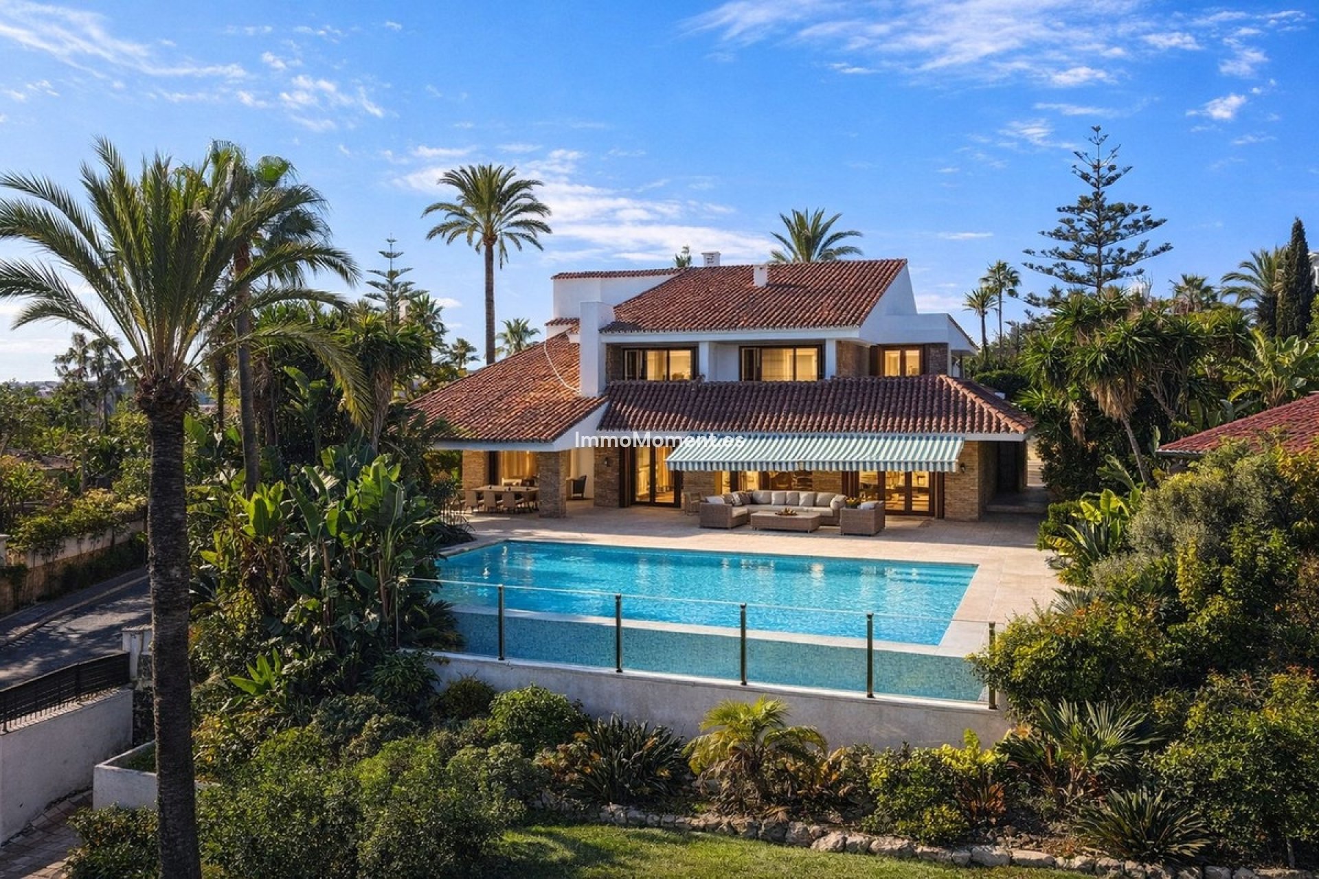 Wiederverkauf - Freistehende Villa - Puerto Banús