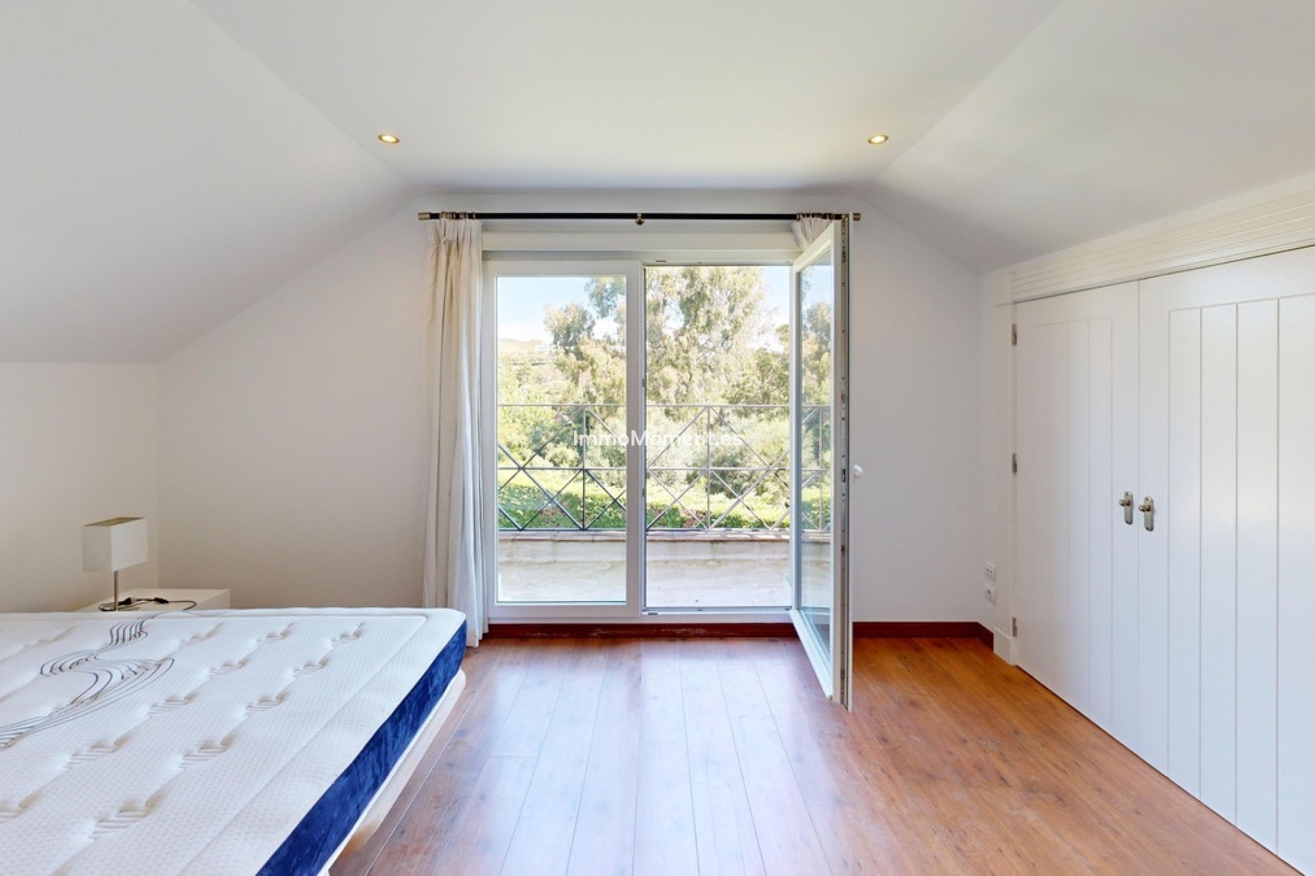 Wiederverkauf - Freistehende Villa - Sotogrande - Sotogrande Costa
