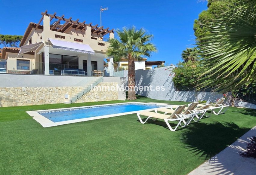 Wiederverkauf - Freistehende Villa - Torremolinos
