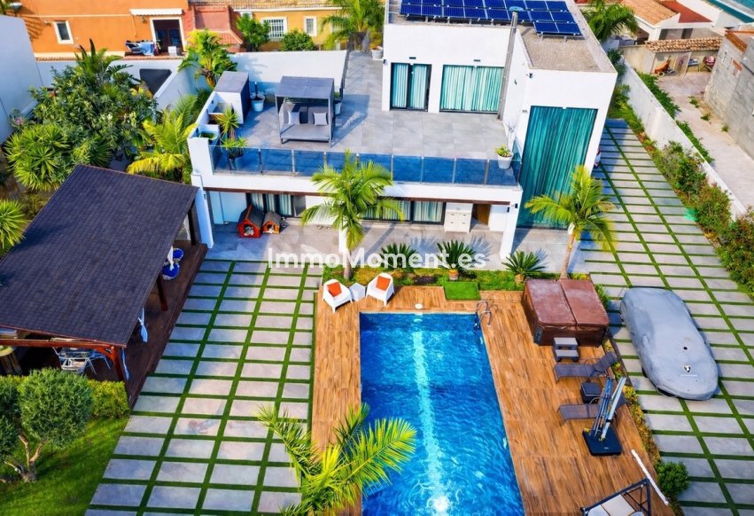 Wiederverkauf - Freistehende Villa - Torrevieja - Los Balcones - Los Altos del Edén