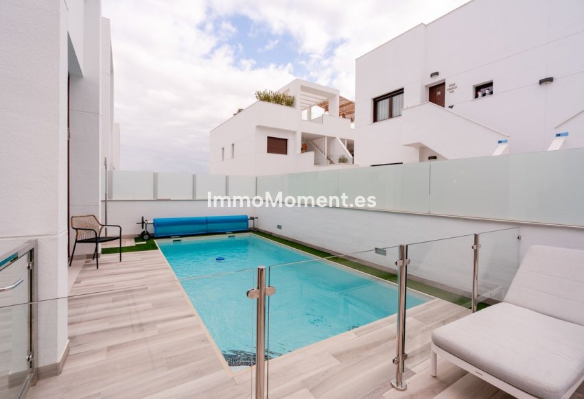 Wiederverkauf - Freistehende Villa - Torrevieja - Los Balcones - Los Altos del Edén