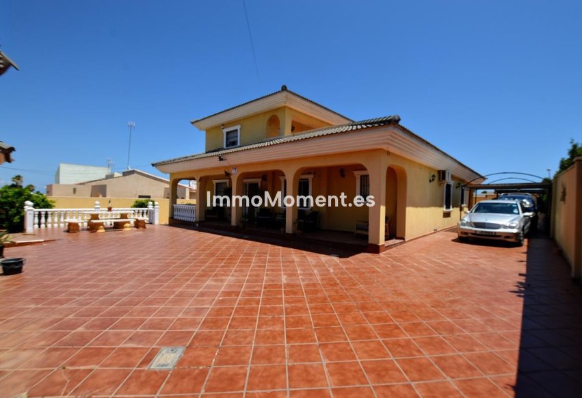 Wiederverkauf - Freistehende Villa - Torrevieja - Los Balcones - Los Altos del Edén