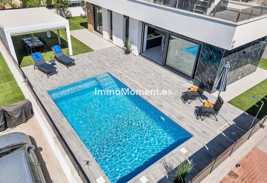 Wiederverkauf - Freistehende Villa - Torrevieja - Torrevieja Centro
