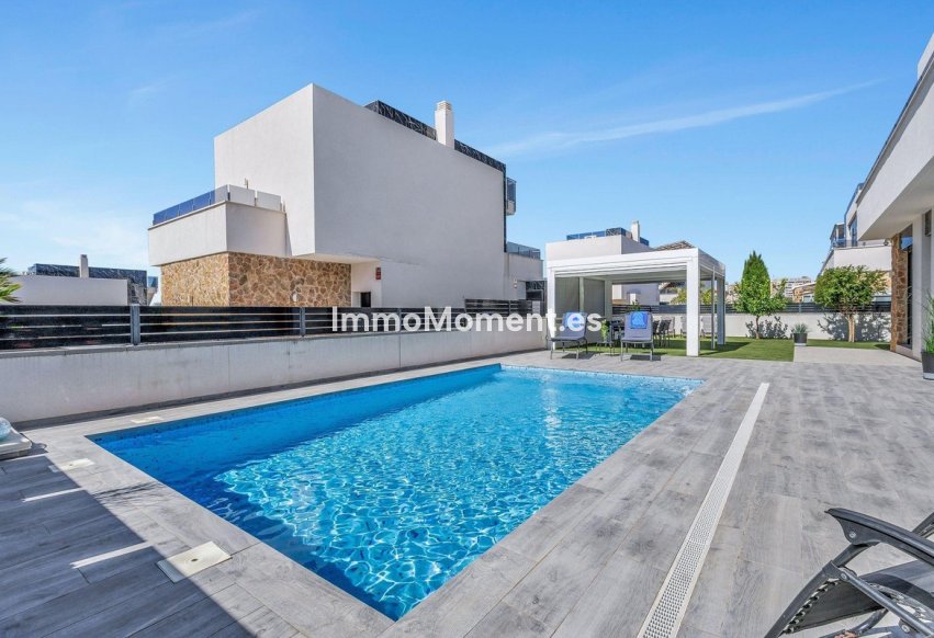 Wiederverkauf - Freistehende Villa - Torrevieja - Torrevieja Centro