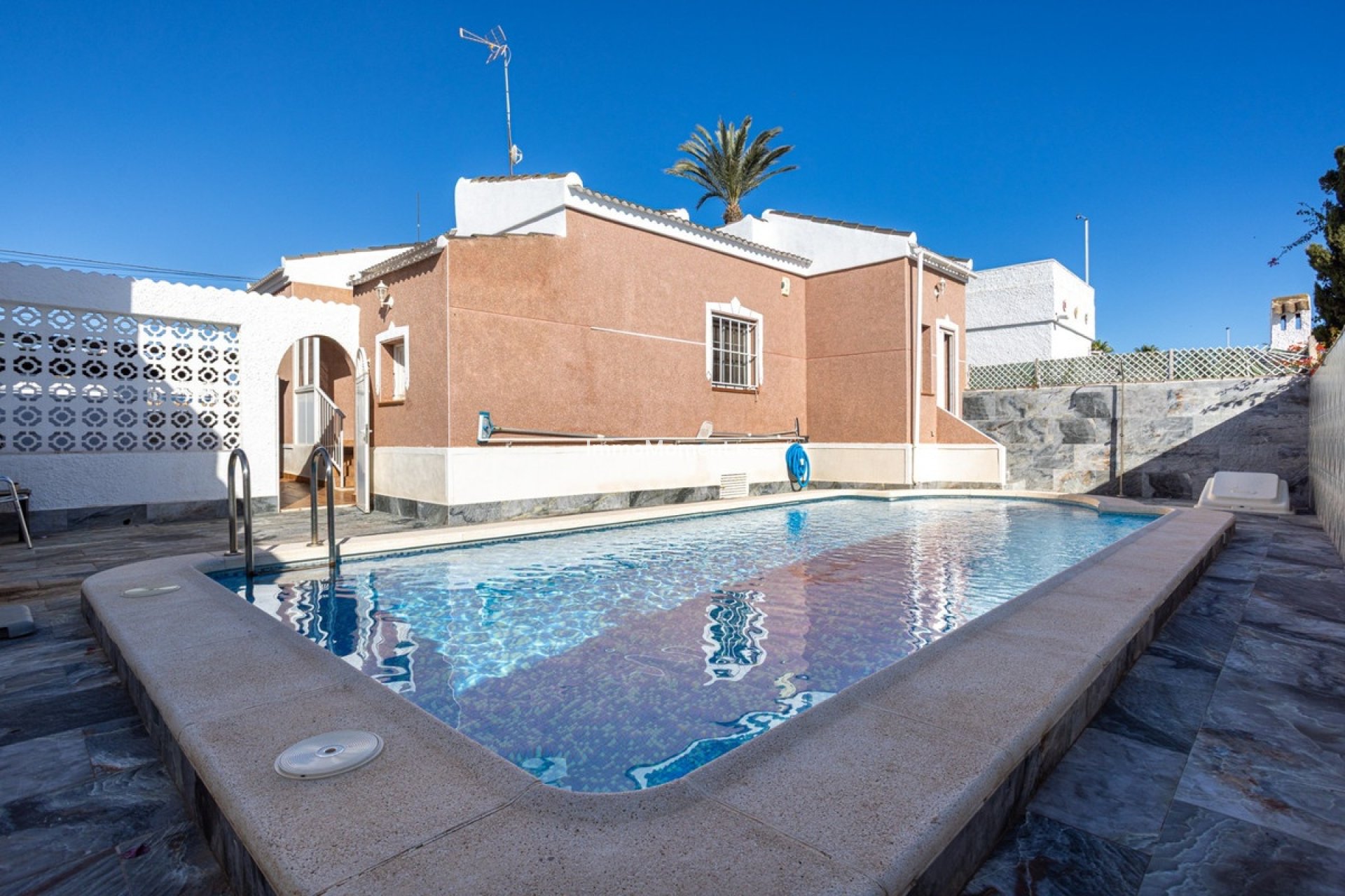 Wiederverkauf - Freistehende Villa - Torrevieja - Torrevieja Centro