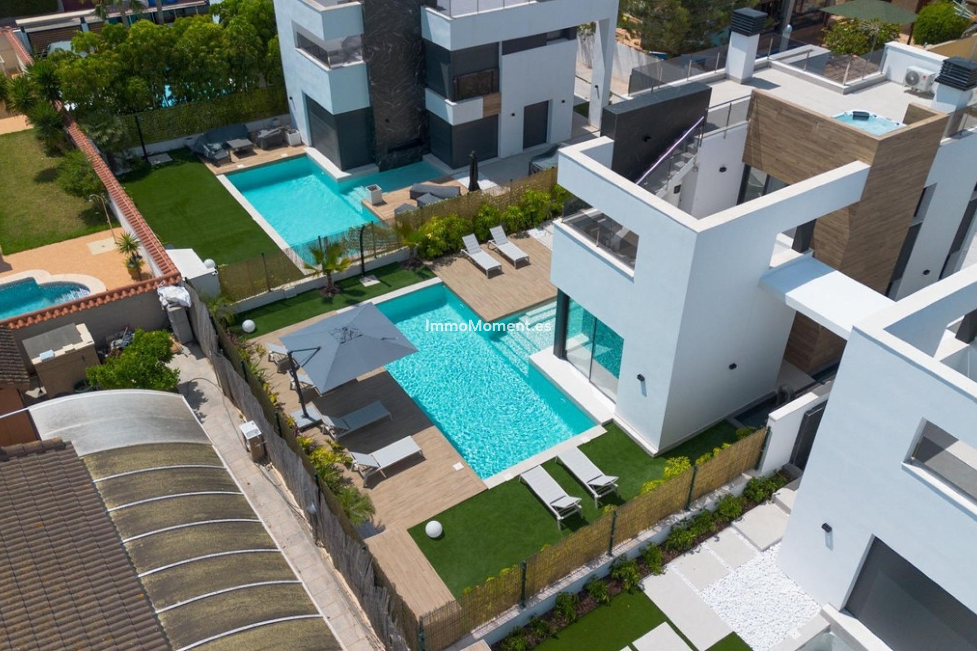 Wiederverkauf - Freistehende Villa - Torrevieja - Torrevieja Centro