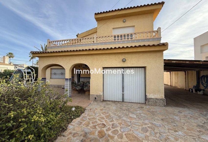 Wiederverkauf - Freistehende Villa - Torrevieja - Torrevieja Centro