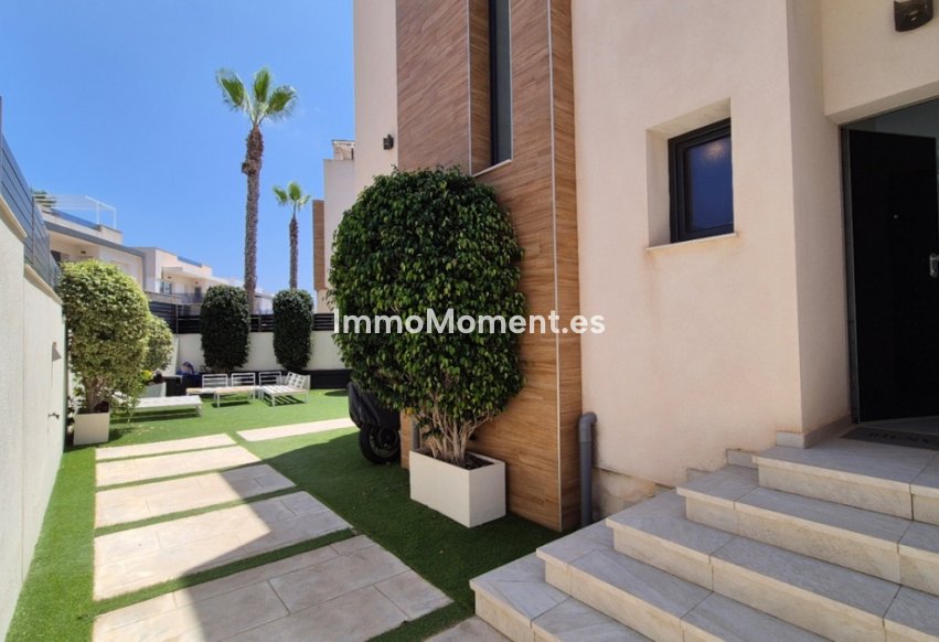 Wiederverkauf - Freistehende Villa - Torrevieja - Torrevieja Centro