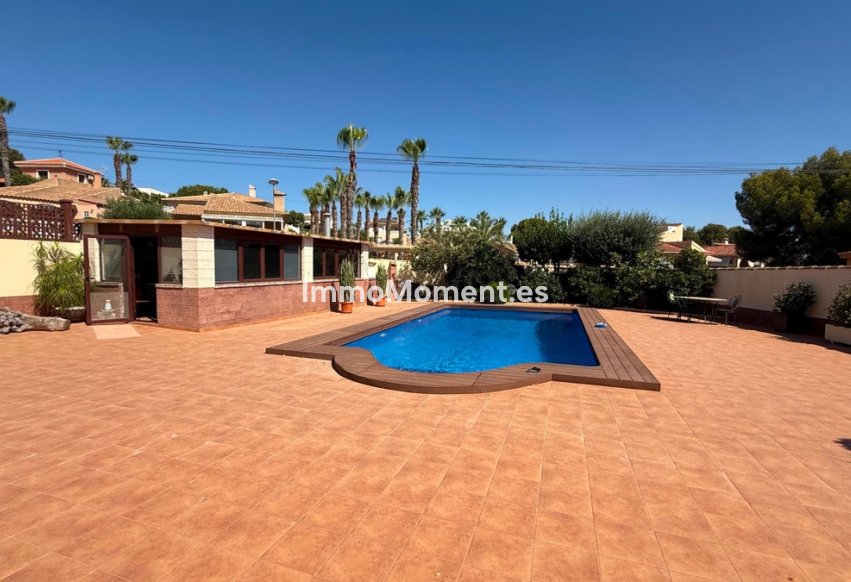 Wiederverkauf - Freistehende Villa - Torrevieja - Torrevieja Centro