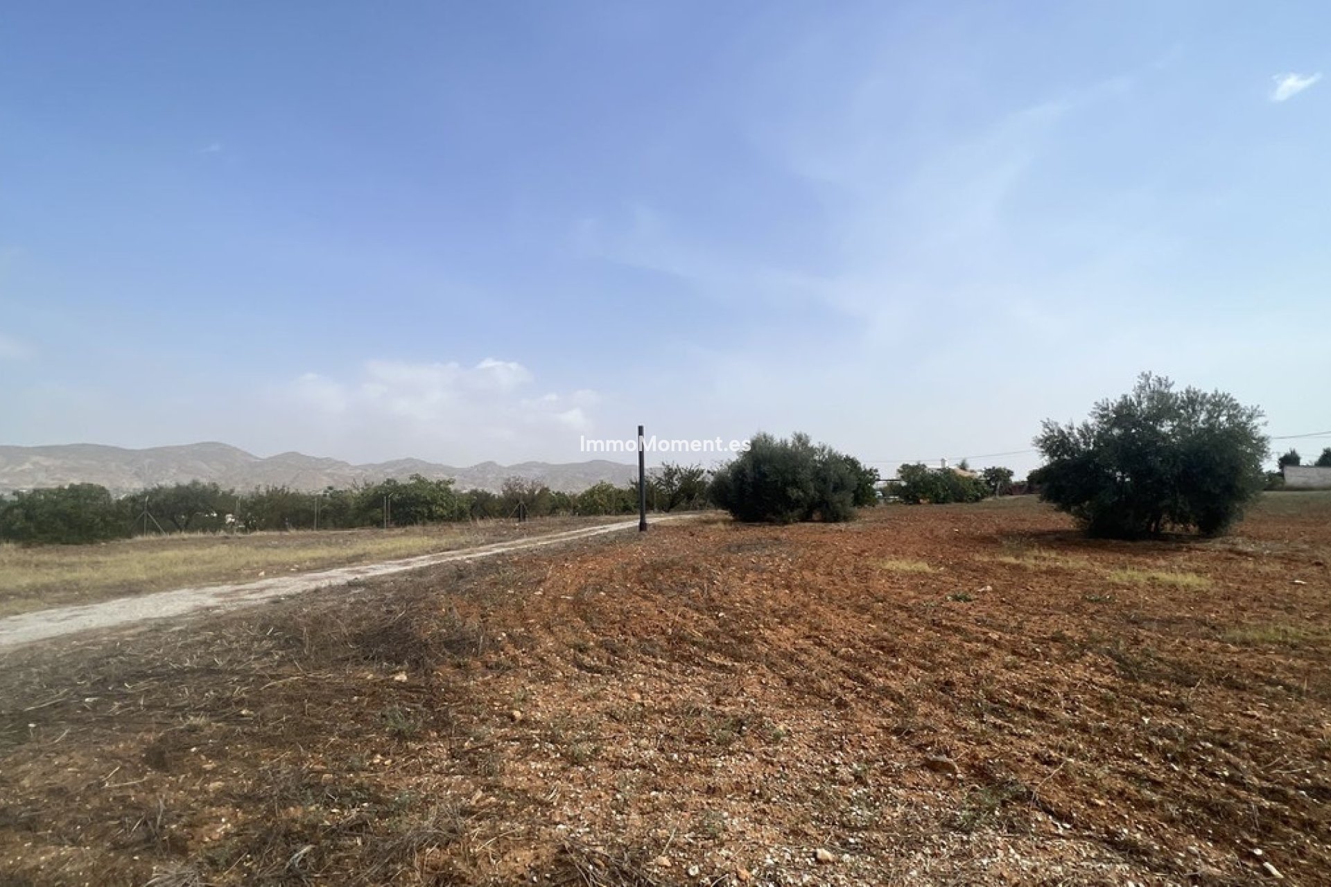 Wiederverkauf - Landhaus -   Inländisch - Alhaurín de la Torre