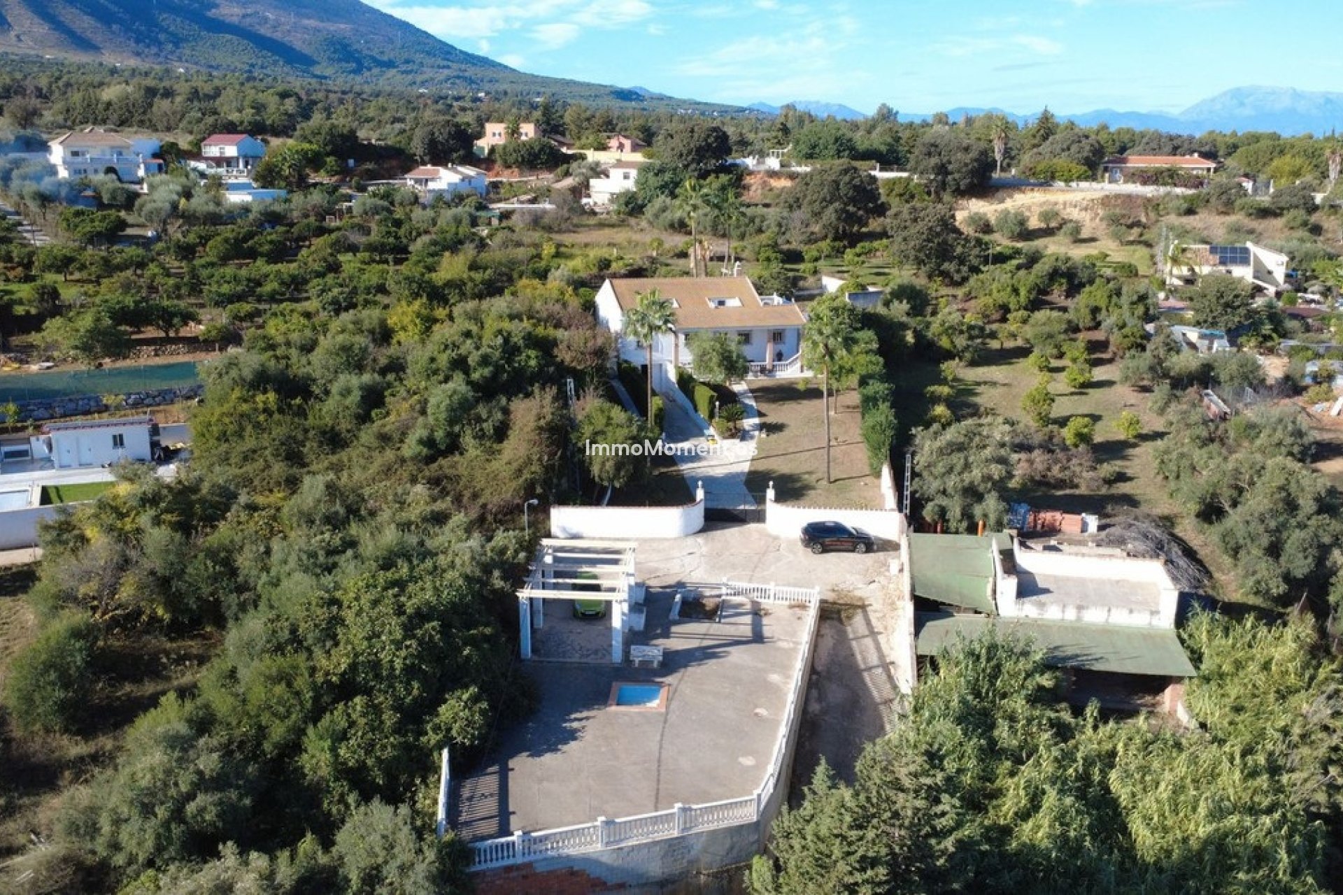 Wiederverkauf - Landhaus -   Inländisch - Alhaurín de la Torre