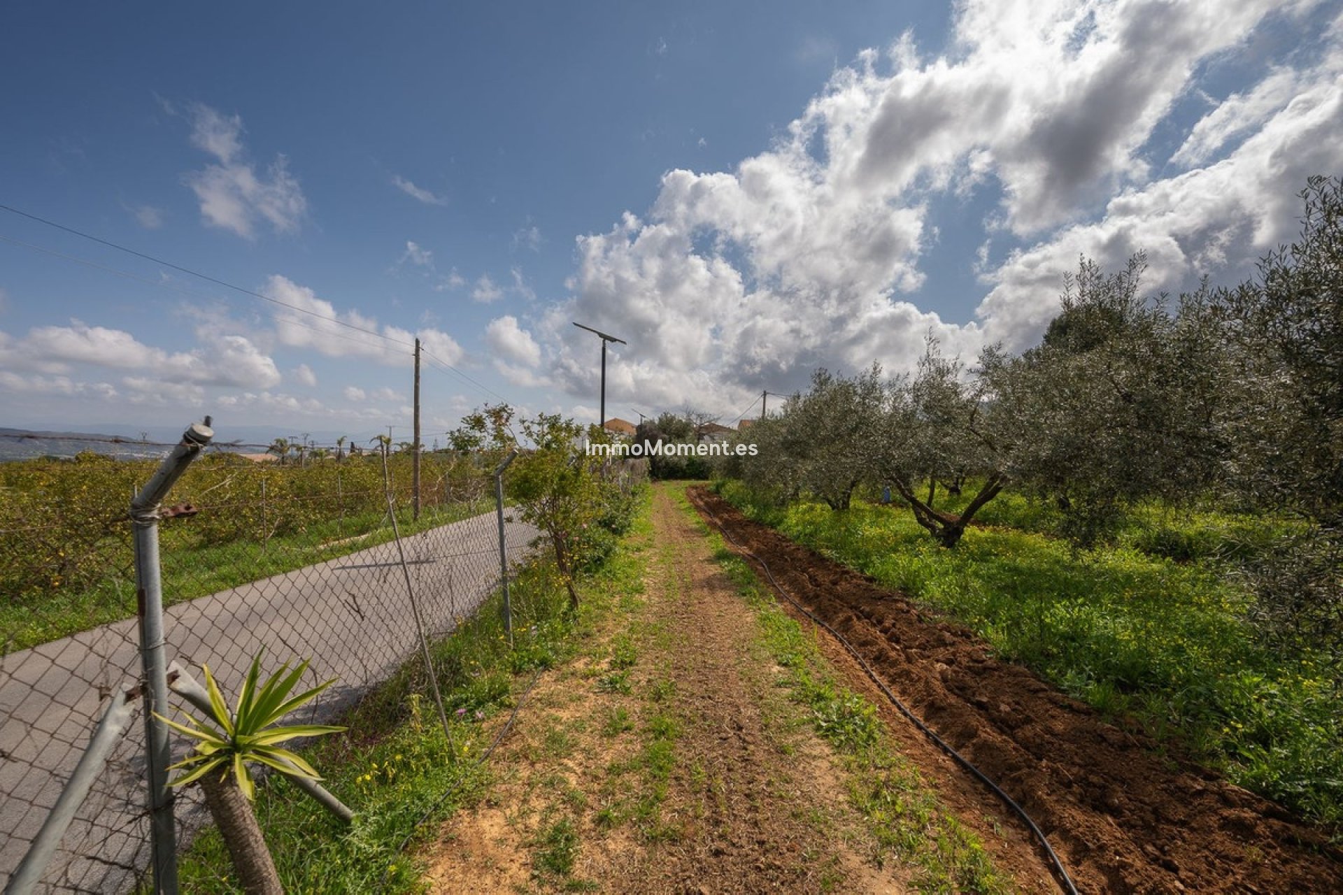 Wiederverkauf - Landhaus -   Inländisch - Alhaurín el Grande Centro