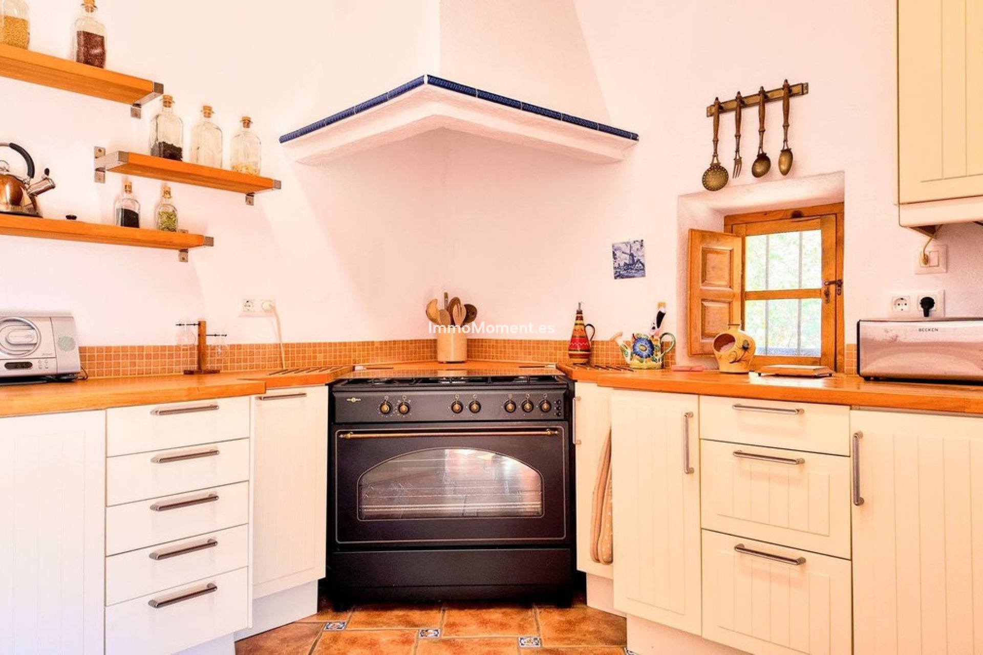 Wiederverkauf - Landhaus -   Inländisch - Almogía