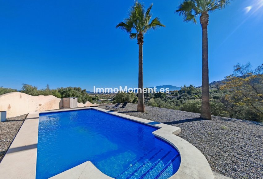 Wiederverkauf - Landhaus -   Inländisch - Coín