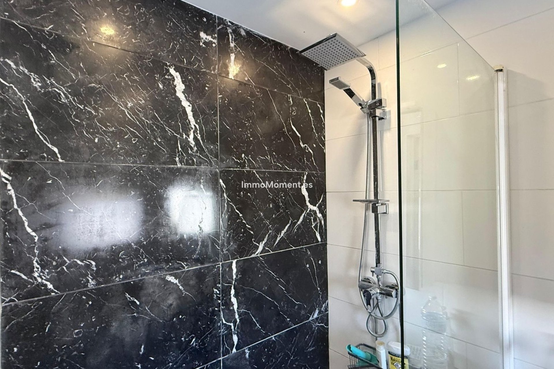 Wiederverkauf - Landhaus -   Inländisch - Coín