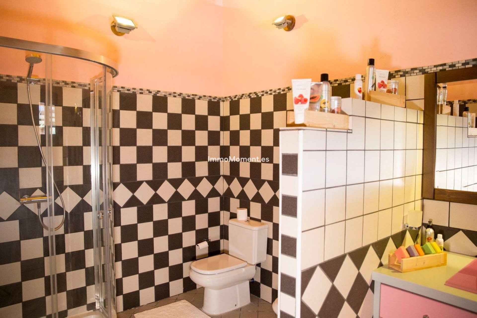 Wiederverkauf - Landhaus -   Inländisch - Coín