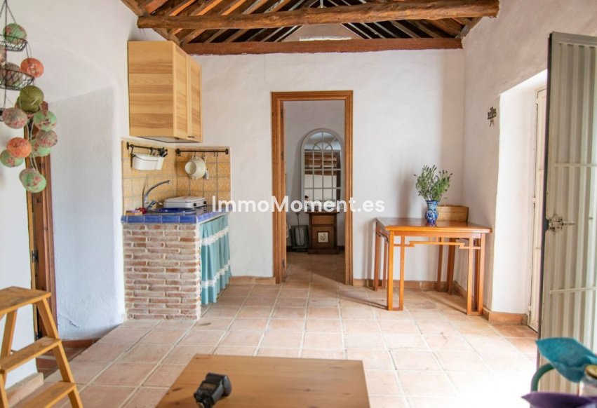 Wiederverkauf - Landhaus -   Inländisch - Guaro