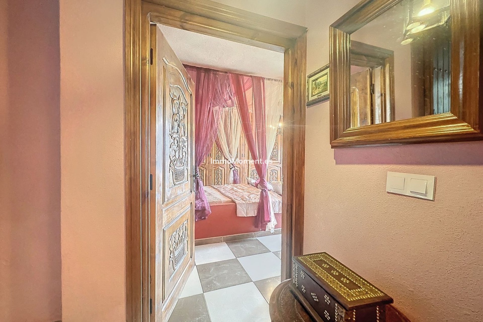 Wiederverkauf - Landhaus -   Inländisch - Monda