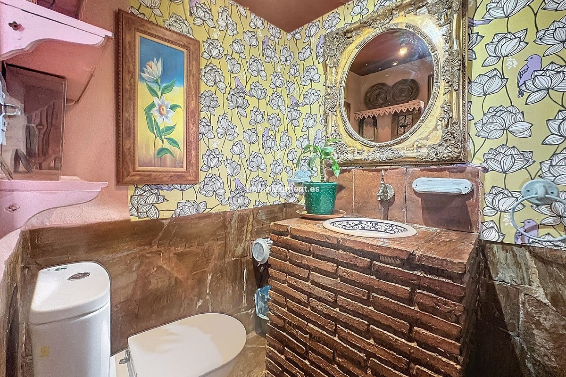 Wiederverkauf - Landhaus -   Inländisch - Monda