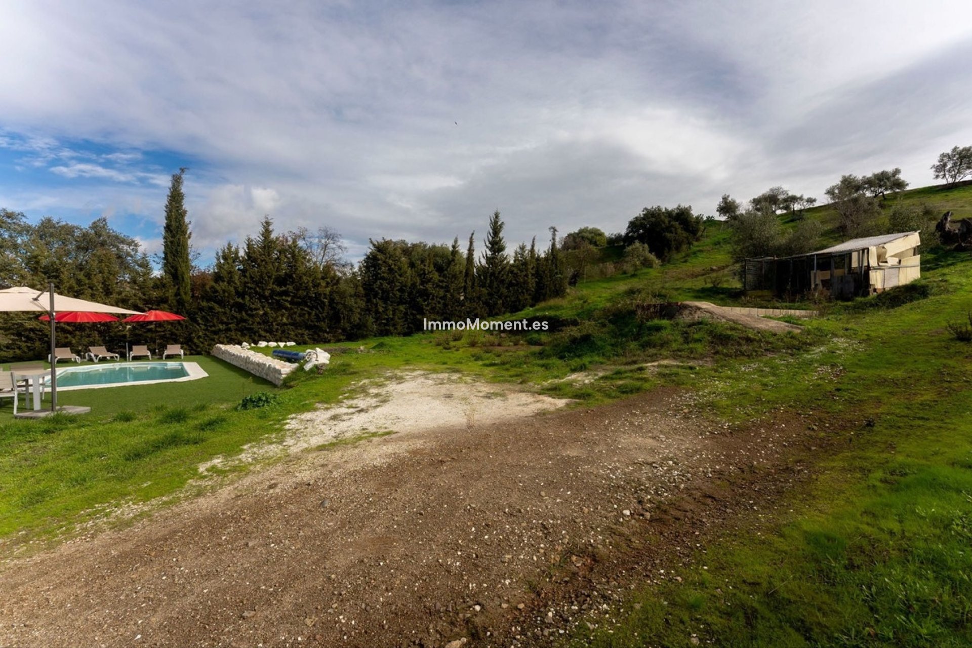 Wiederverkauf - Landhaus -   Inländisch - Monda