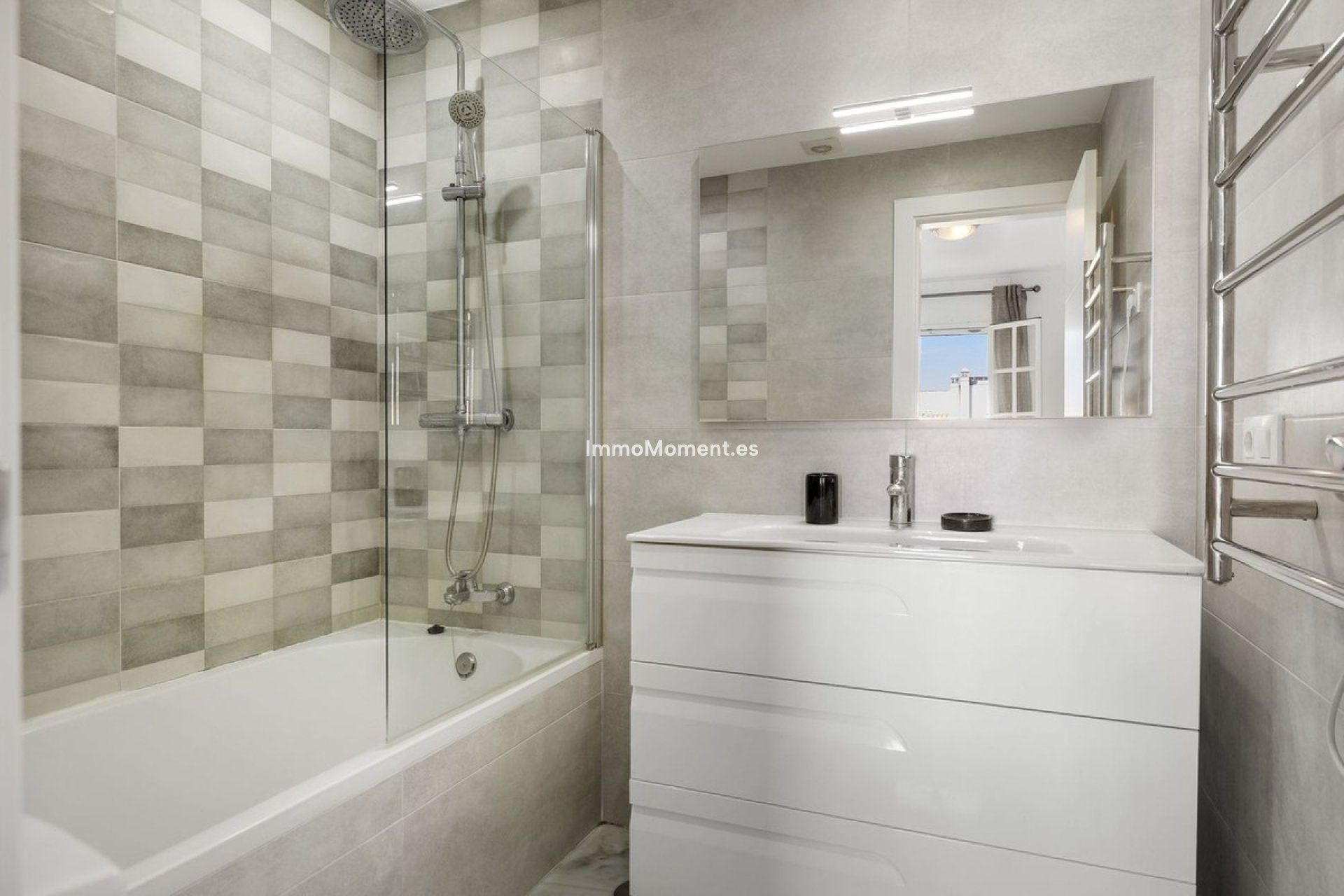 Wiederverkauf - Reihenhaus - Estepona  - Bel Air