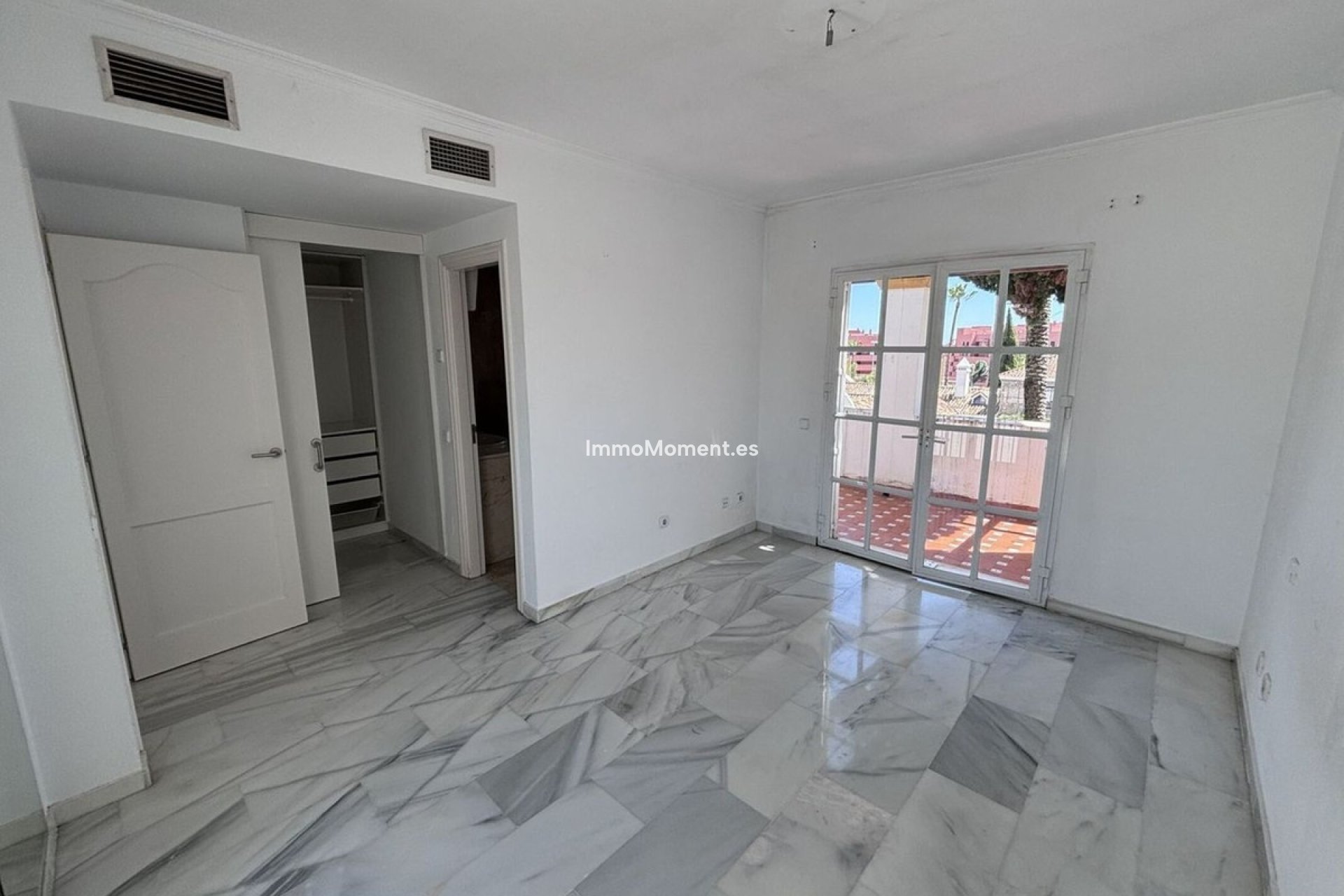 Wiederverkauf - Reihenhaus - Estepona  - Estepona Centro